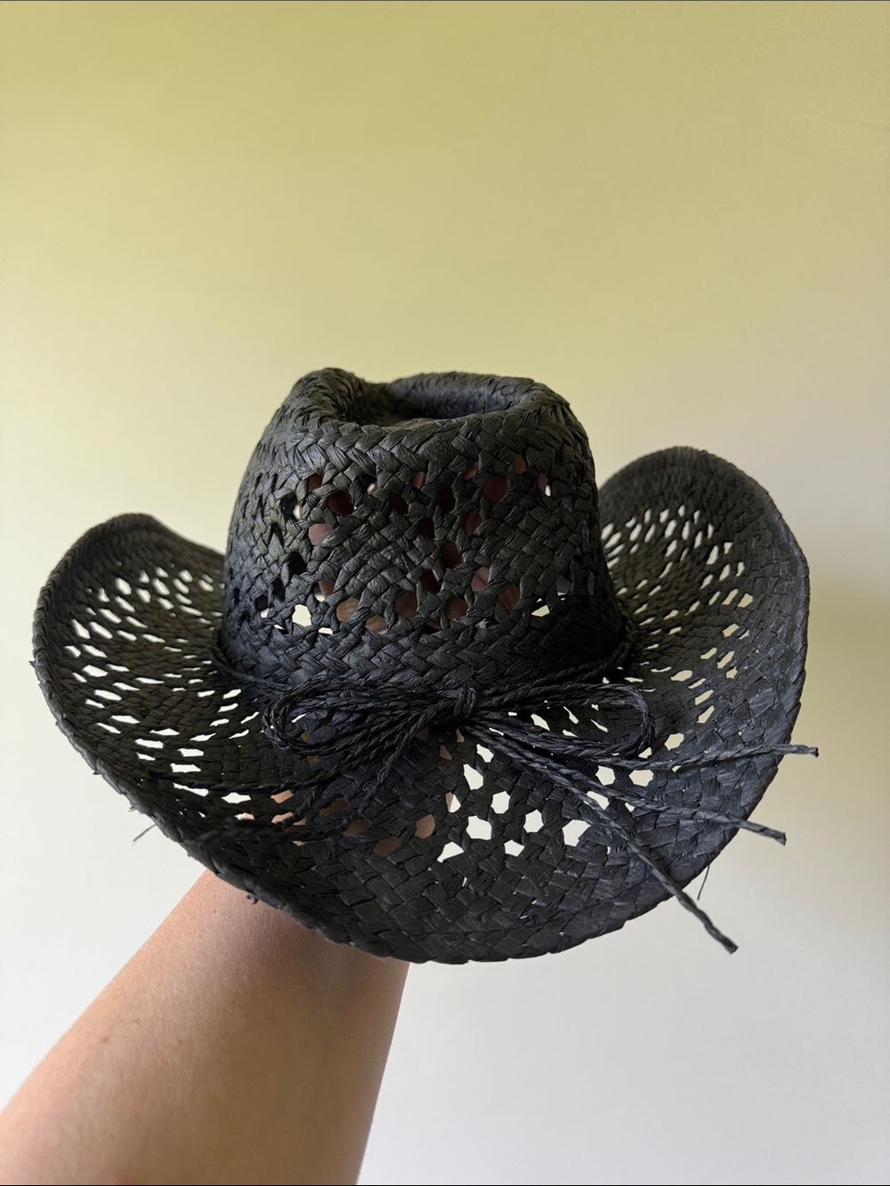 urban outfitters black straw cowboy hat adjustable flexible rim
